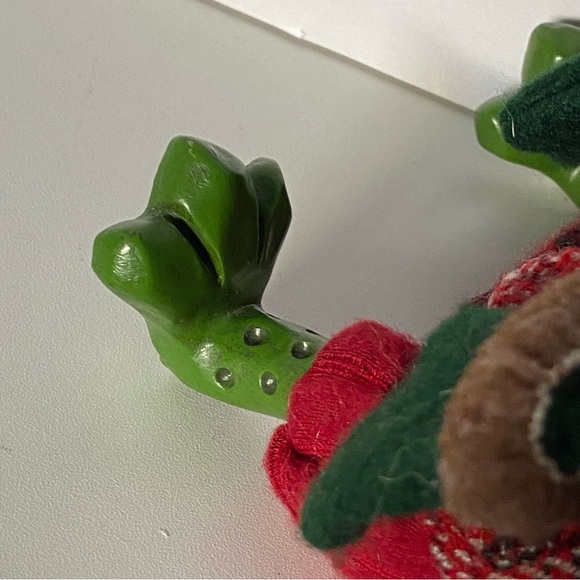Russ Berrie Frog YUKON Resin Bean Bag Christmas Kathleen Kelly Critter Factory - Picture 3 of 16